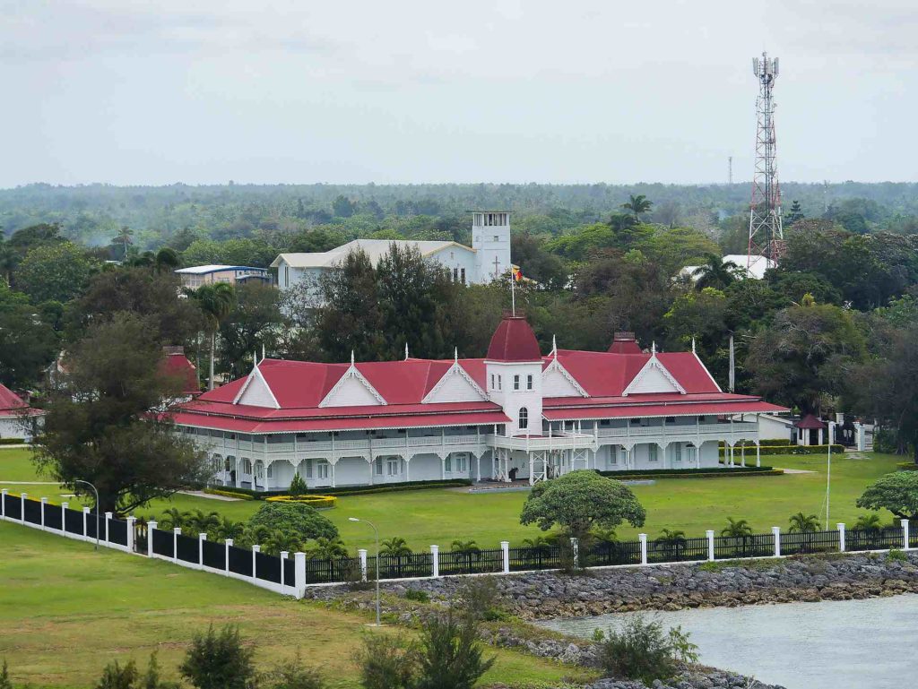 P1010149-nukualofa-tonga-sanj-diego-webtv-iles